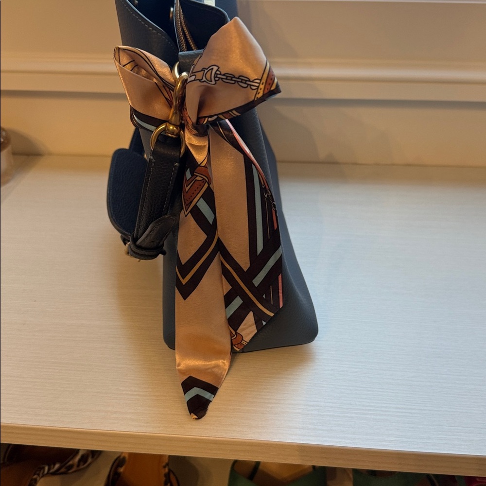 Coach Navy Blue Shoulder Bag with Gold Accents - Picture 7 of 7